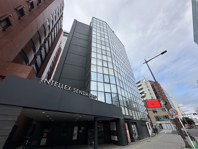 仙台駅前通り店の建物